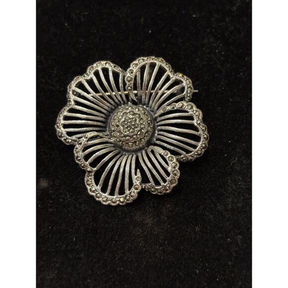 Sterling Silver DBJ Dee Berkeley 1.5” Flower Pendant Brooch Sparkle 925 12.16g - Picture 2 of 6